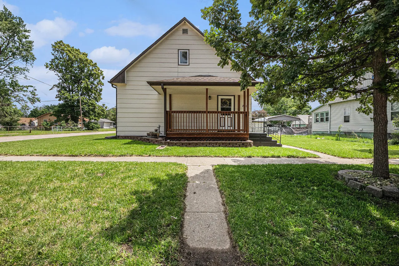 2401 S 10TH Street, COUNCIL BLUFFS, IA 51501