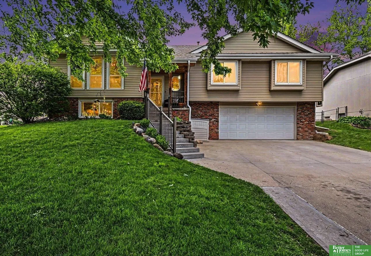 9126 Adams Street, Omaha, NE 68127-9999